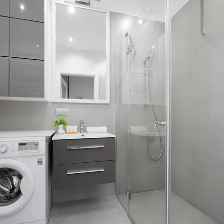 דירה Burakowska 16 Z Balkonem I Parkingiem Warszawska Wola By Renters ורשה