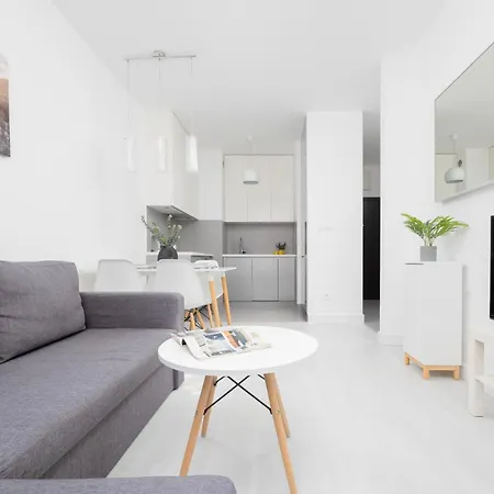 Burakowska 16 Z Balkonem I Parkingiem Warszawska Wola By Renters